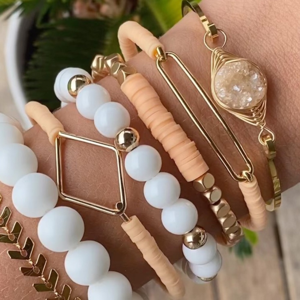 Kinsley Armelle Viva Bracelet !!